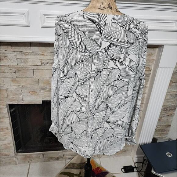 MELLODAY black & white leaf print lantern sleeve 3/4 button front blouse size XL - Picture 5 of 7